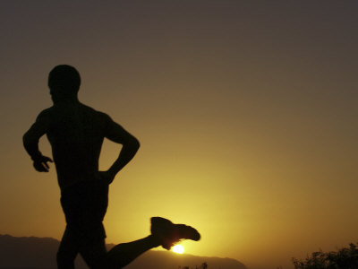 silhouette-of-a-man-running1